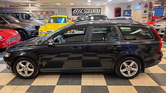 Volvo V50 4 of 5