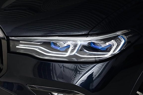 BMW X7 4 of 30