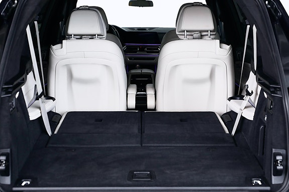 BMW X7 10 of 30