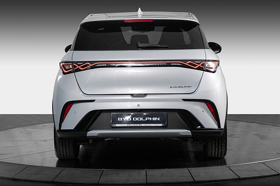 BYD Dolphin 7 of 27