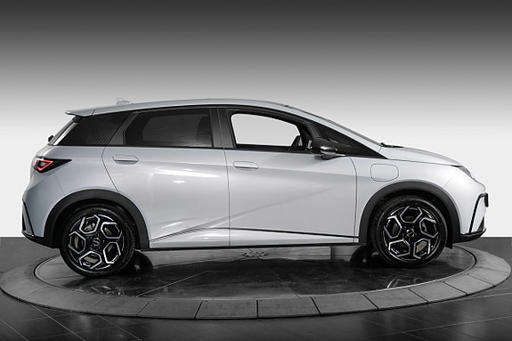 BYD Dolphin 9 of 27