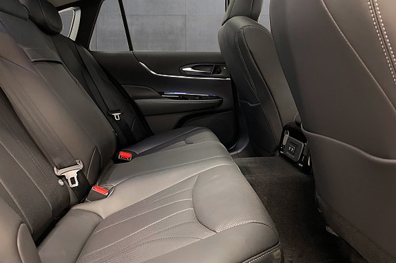 Toyota Mirai 13 of 17