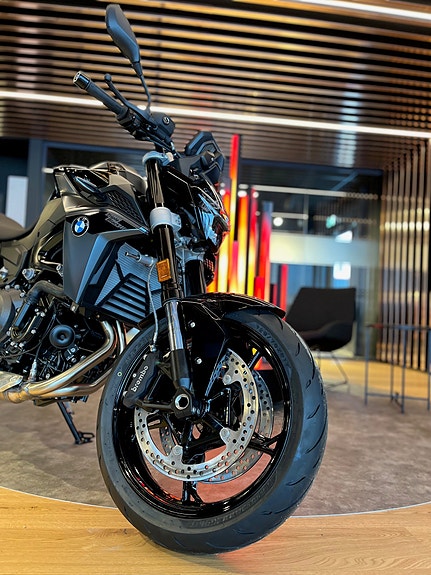 BMW F 900 R *Inklusive varmeholker og Gear shift assistant pro* 2 of 5