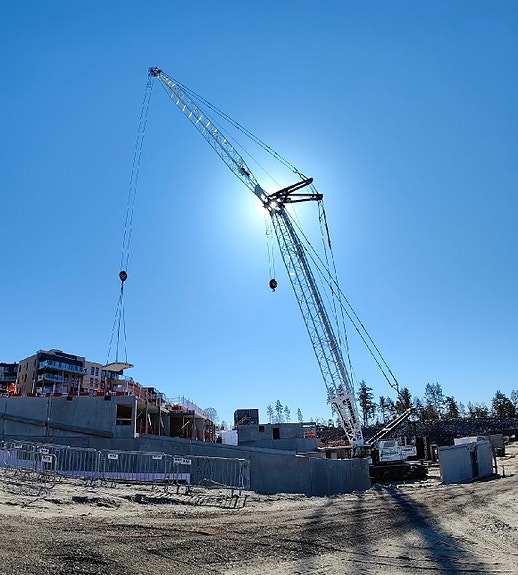 Vår helelektriske beltekran på sin første jobb på Lørenskog.