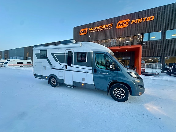 Adria COMPACT PLUSS DL. 2,2-180HK.9G AUT.SOLSELLEPANEL.AIRCONDITION.MARKISE.LED KJØRELYS.