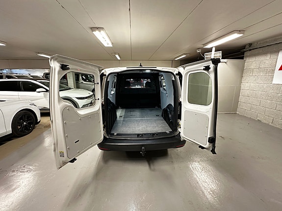 Volkswagen Caddy Maxi 17 of 30