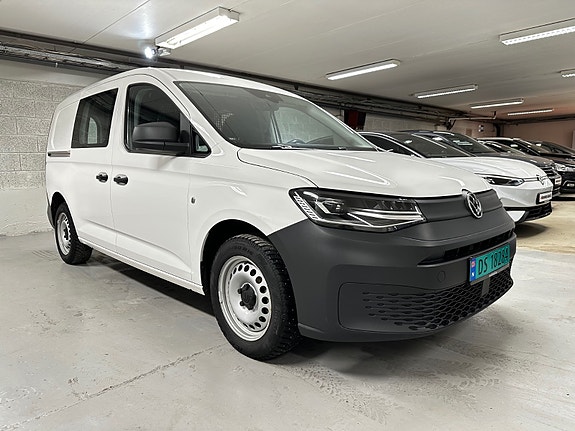 Volkswagen Caddy Maxi 11 of 30