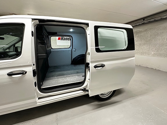 Volkswagen Caddy Maxi 20 of 30