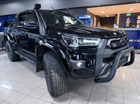 Toyota HiLux 9 of 30