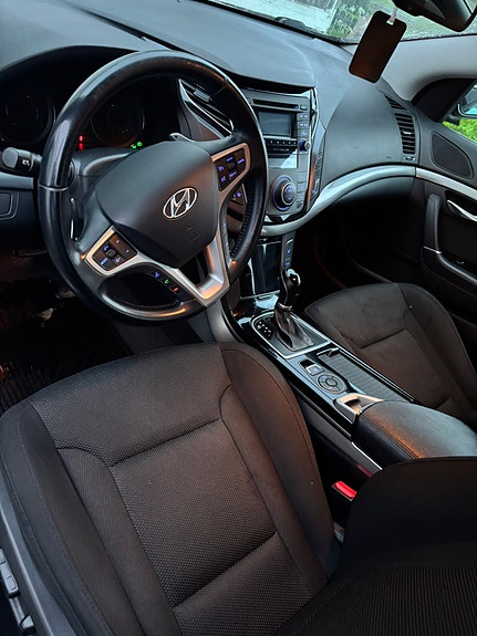 Hyundai i40 15 of 30