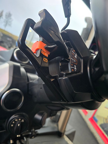 Massey Ferguson 8S.265 Dyna E-Power 11 of 14
