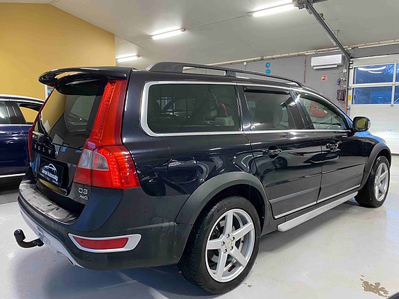 Volvo XC70 4 of 5