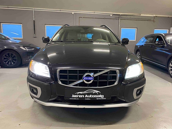 Volvo XC70 2 of 5