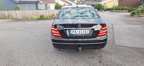 Mercedes-Benz C180 3 of 27