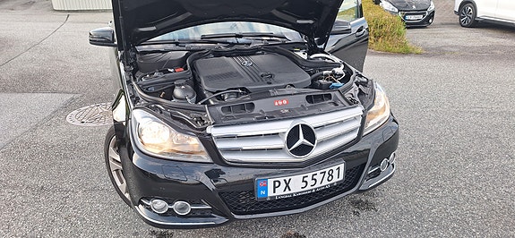 Mercedes-Benz C180 19 of 27