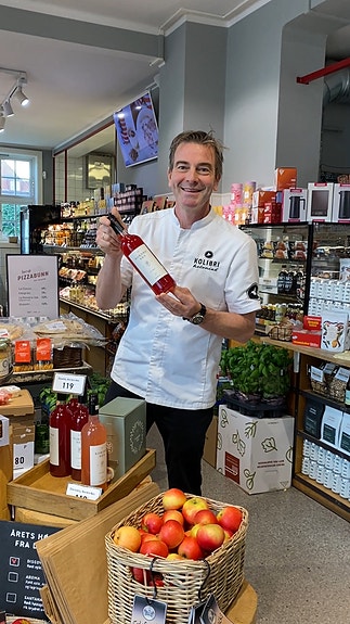 Smaksprøver på fantastisk Rosette eplesaft fra Nordre Nes