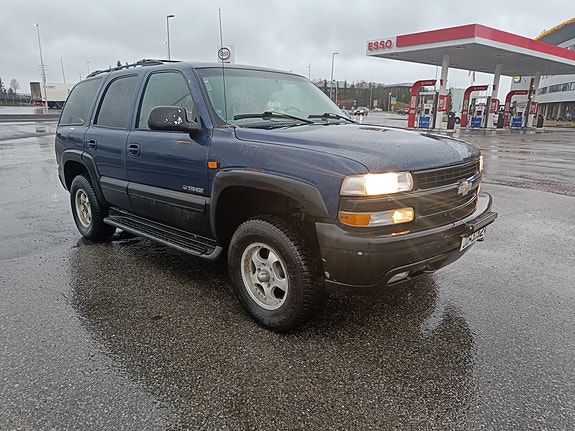 Chevrolet Tahoe 4 of 5