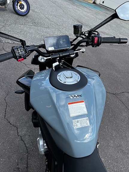 CFMOTO 675 NK 9 of 18
