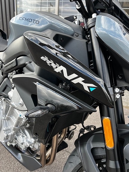 CFMOTO 675 NK 14 of 18