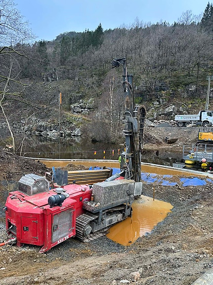 Boring for brofundament