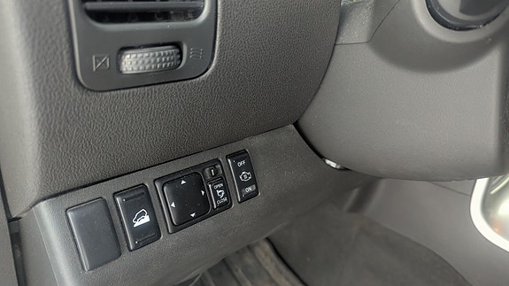 Nissan Pathfinder 21 of 30
