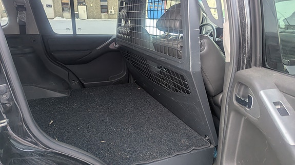 Nissan Pathfinder 30 of 30