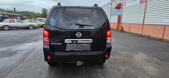 Nissan Pathfinder 6 of 30