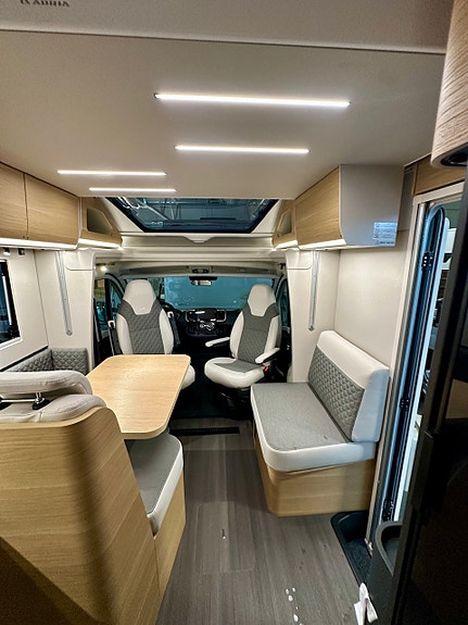 Bilde 23 av Adria 60 years selection MATRIX 670SL.
