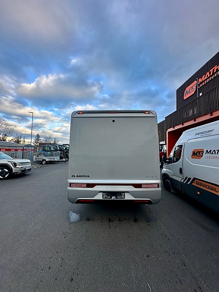 Bilde 40 av Adria 60 years selection MATRIX 670SL.