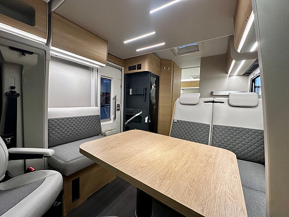 Bilde 18 av Adria 60 years selection MATRIX 670SL.