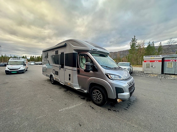 Bilde 42 av Adria 60 years selection MATRIX 670SL.