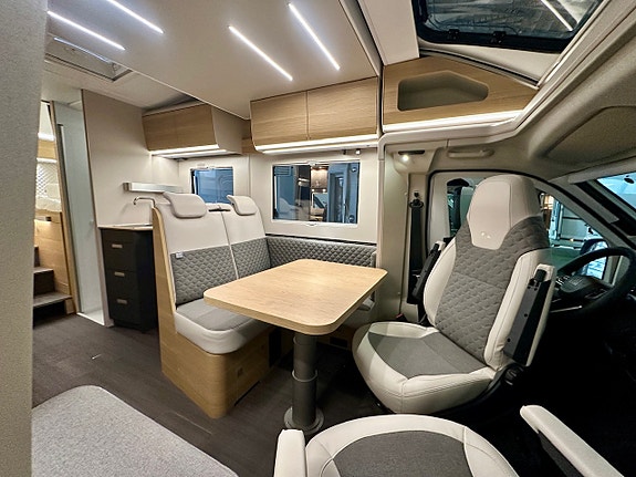 Bilde 17 av Adria 60 years selection MATRIX 670SL.