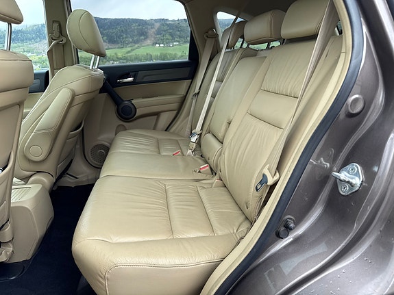 Honda CR-V 13 of 21