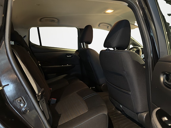 Nissan Leaf 24 of 24
