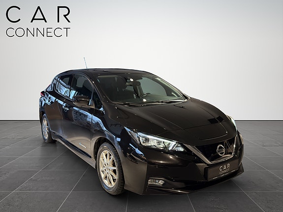 Nissan Leaf 11 of 24