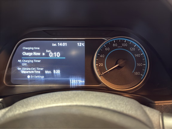 Nissan Leaf 18 of 24