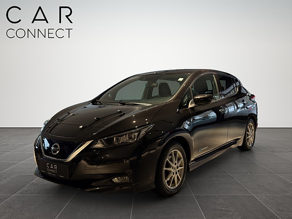 Nissan Leaf 4 of 24