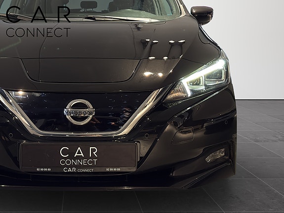 Nissan Leaf 13 of 24