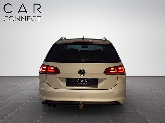 Volkswagen Golf VII 4 of 17