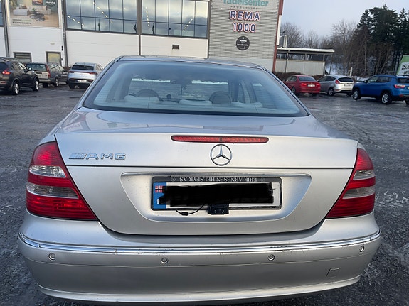 Mercedes-Benz E200 6 of 30
