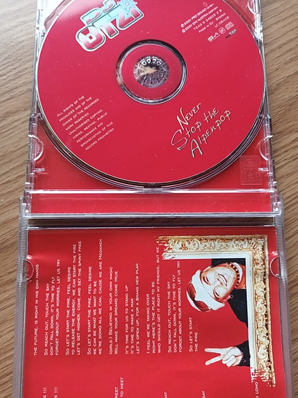 Product image 3 of 3