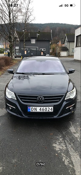 Volkswagen Passat CC 2 of 9