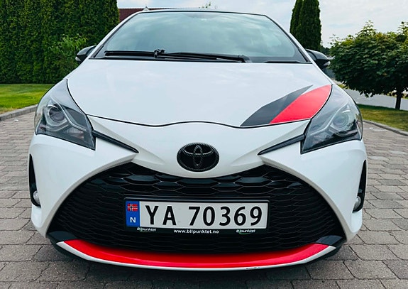 Toyota Yaris GRMN 3 of 5