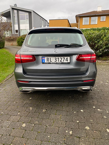 Mercedes-Benz GLC350 e 5 of 27