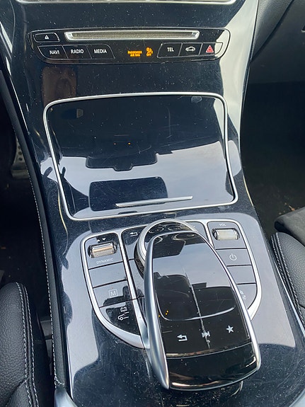 Mercedes-Benz GLC350 e 18 of 27