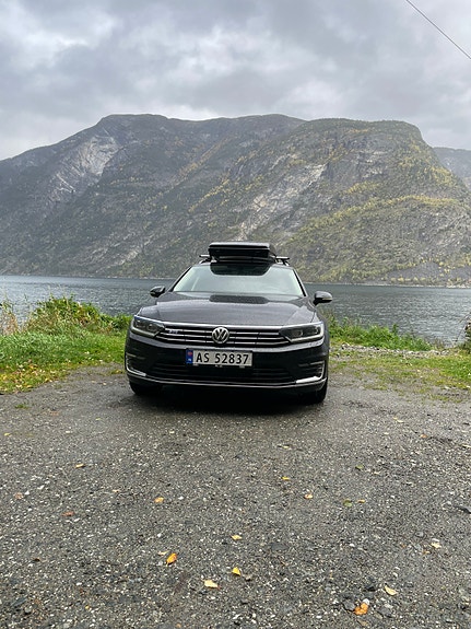 Volkswagen Passat 16 of 16