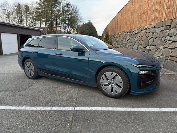 Audi A6 e-tron 6 of 8