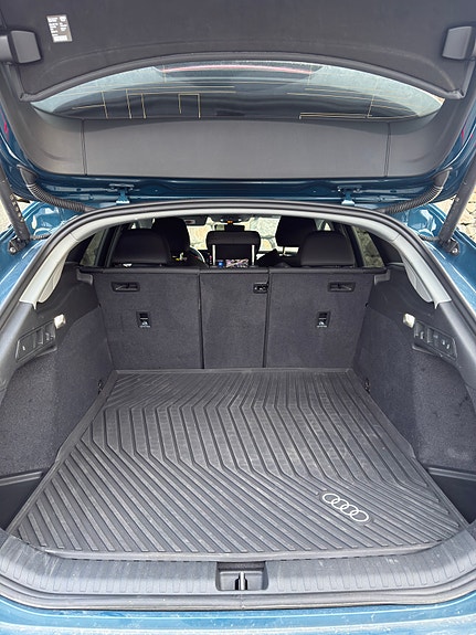Audi A6 e-tron 4 of 8