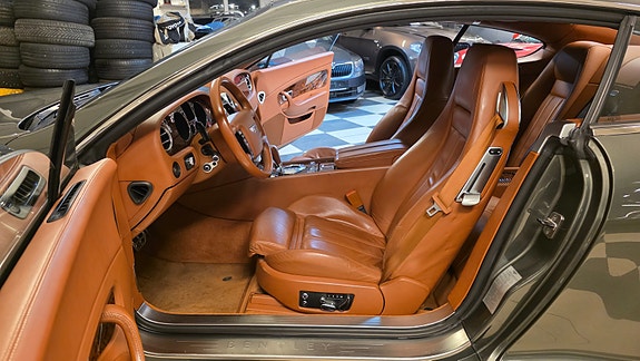 Bentley Continental GT 26 of 30