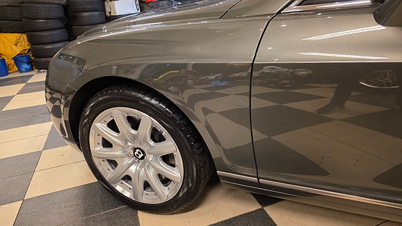 Bentley Continental GT 15 of 30